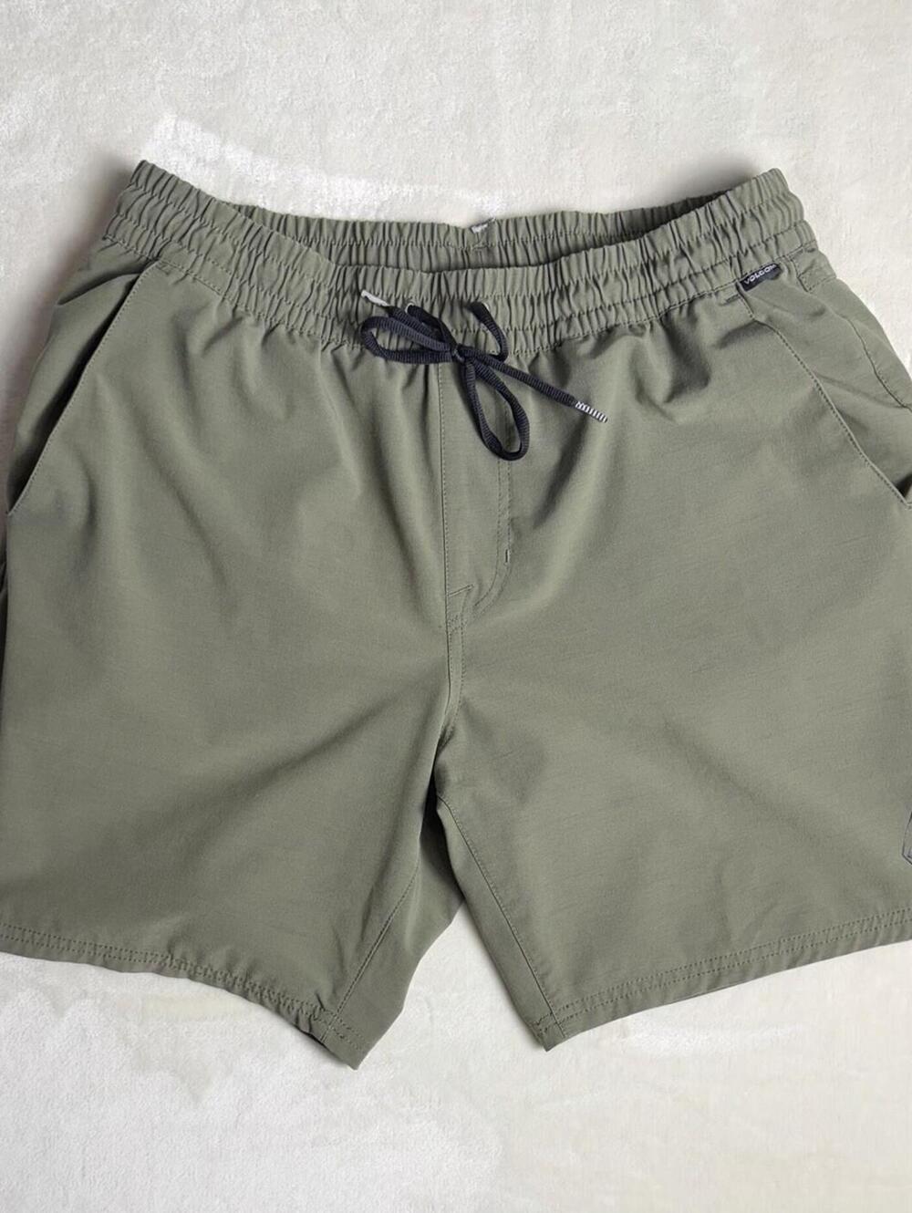 Volcom Surf & Turf Hybrid Shorts Men’s 32 Green 4-Way Stretch Boardshorts Walk